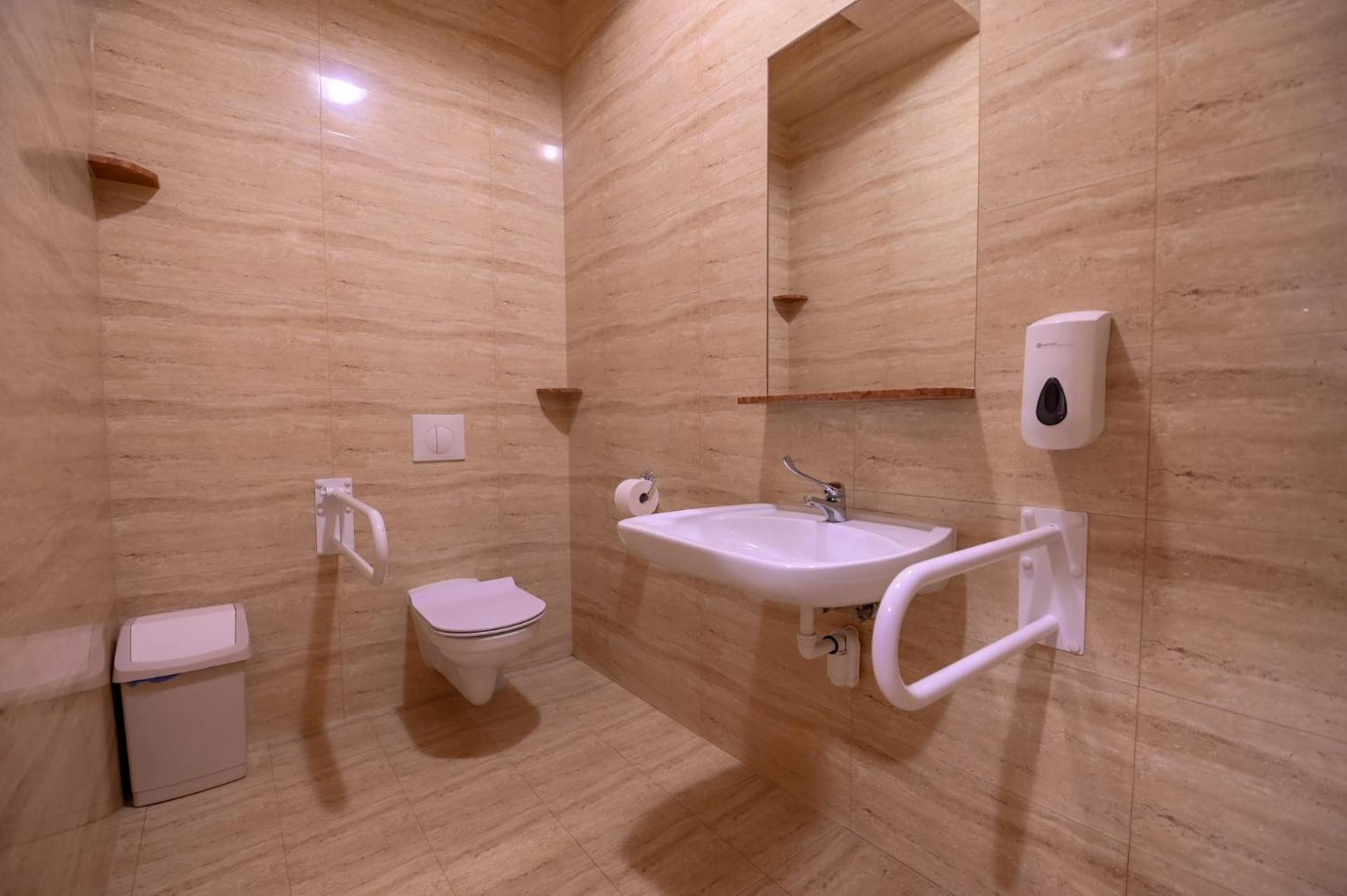 Pod Tatrami 2 - Swietna Lokalizacja, Obok Przystanku Ski Busa Oraz Restauracji, Duzy Parking Białka Tatrzańska Exterior photo