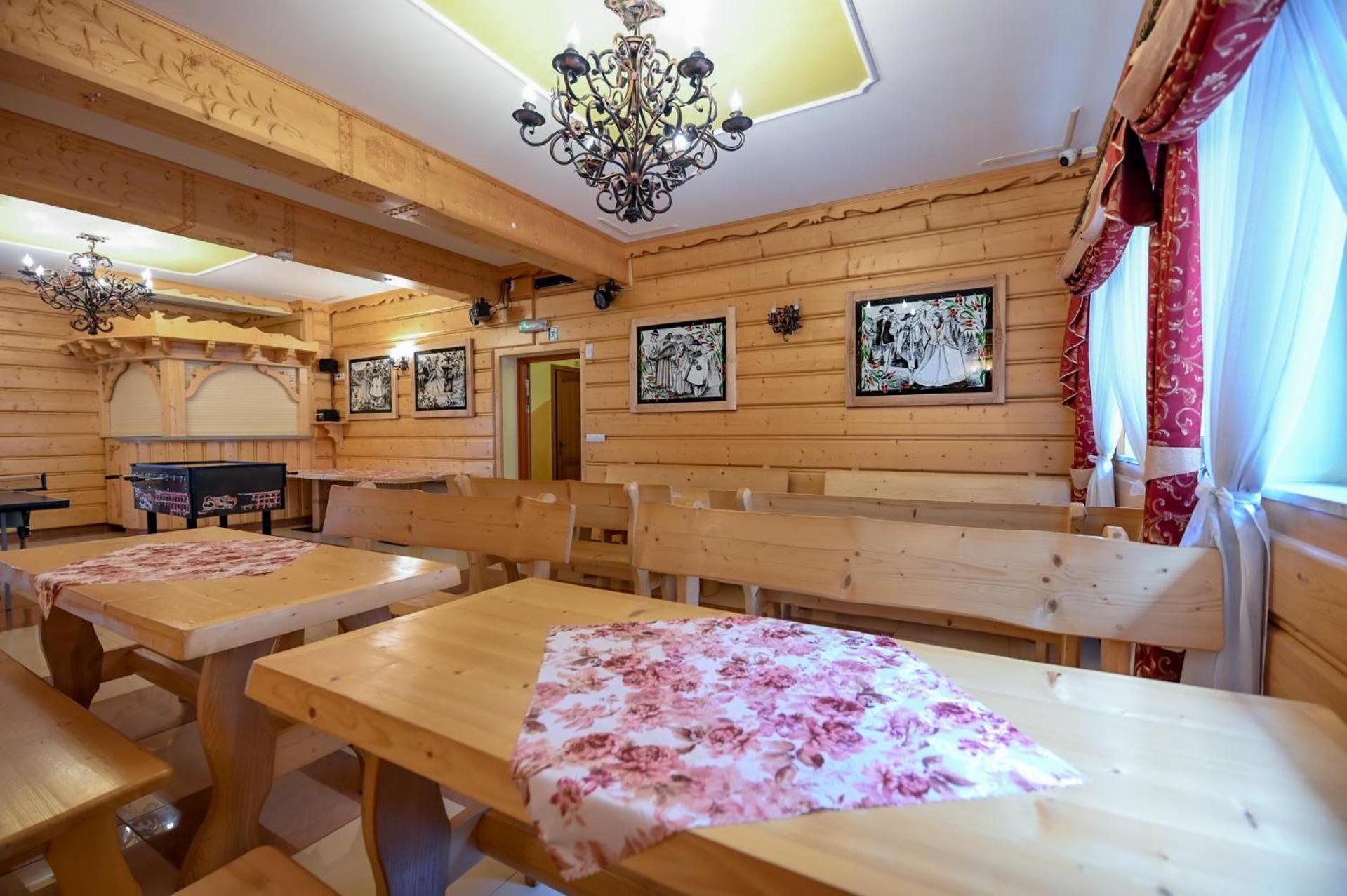 Pod Tatrami 2 - Swietna Lokalizacja, Obok Przystanku Ski Busa Oraz Restauracji, Duzy Parking Białka Tatrzańska Exterior photo