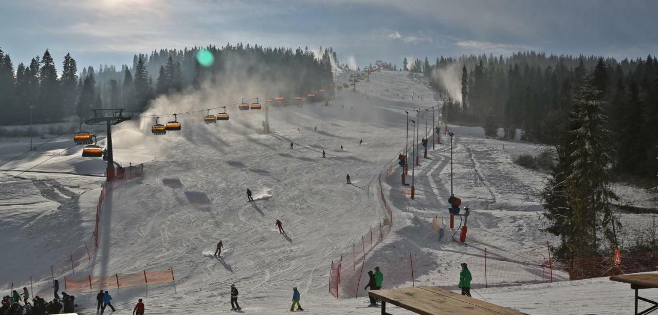 Pod Tatrami 2 - Swietna Lokalizacja, Obok Przystanku Ski Busa Oraz Restauracji, Duzy Parking Białka Tatrzańska Exterior photo